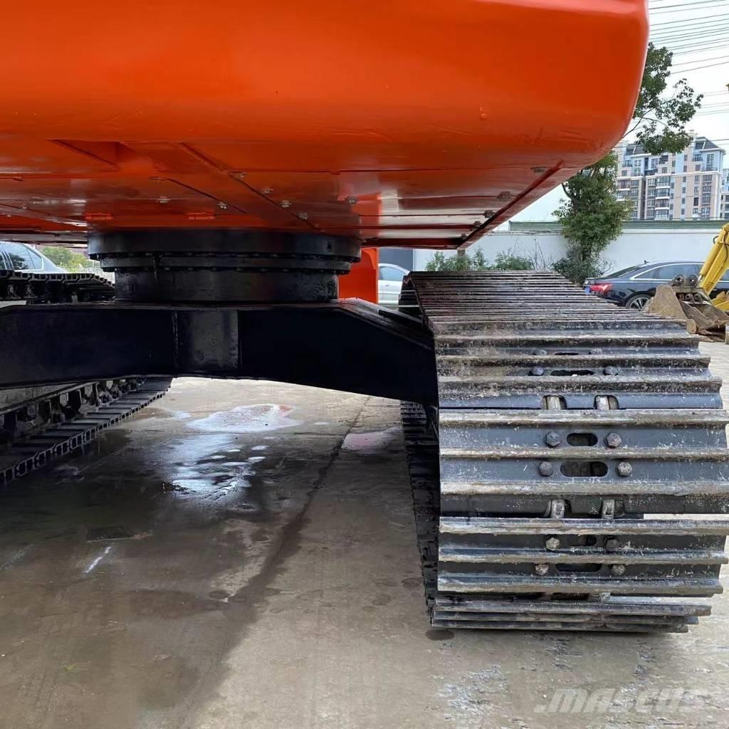 Doosan DX 225 LC Paletli ekskavatörler
