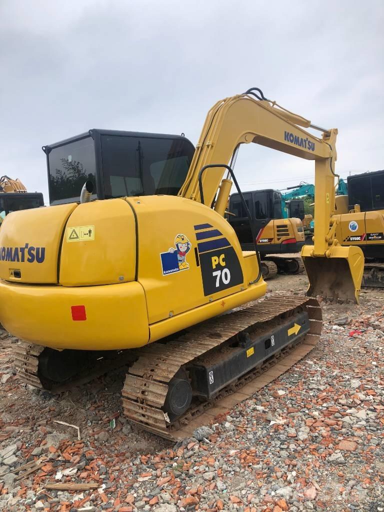 Komatsu PC 70-8 Paletli ekskavatörler