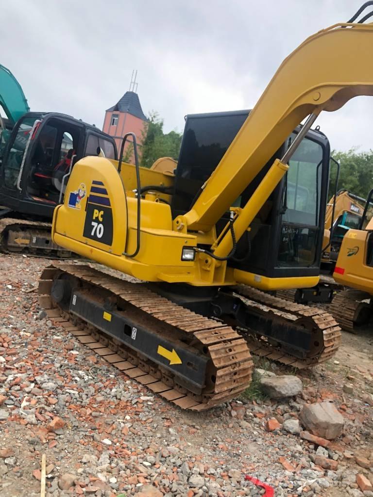 Komatsu PC 70-8 Paletli ekskavatörler