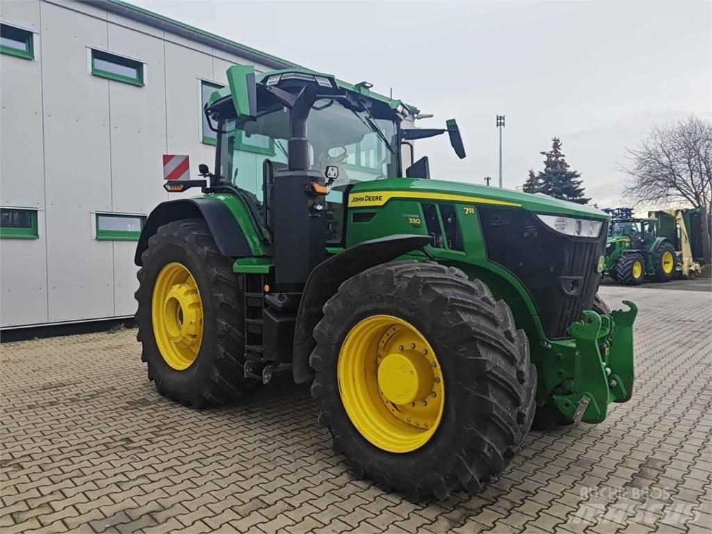John Deere 7R 330 Traktörler