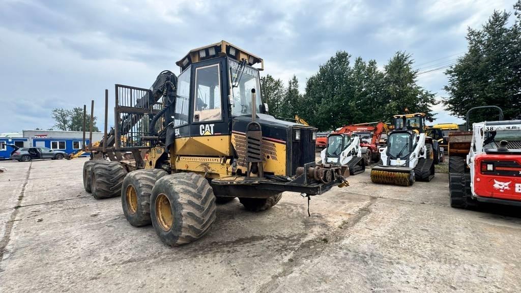 CAT 554 Tomruk yükleyici traktörler