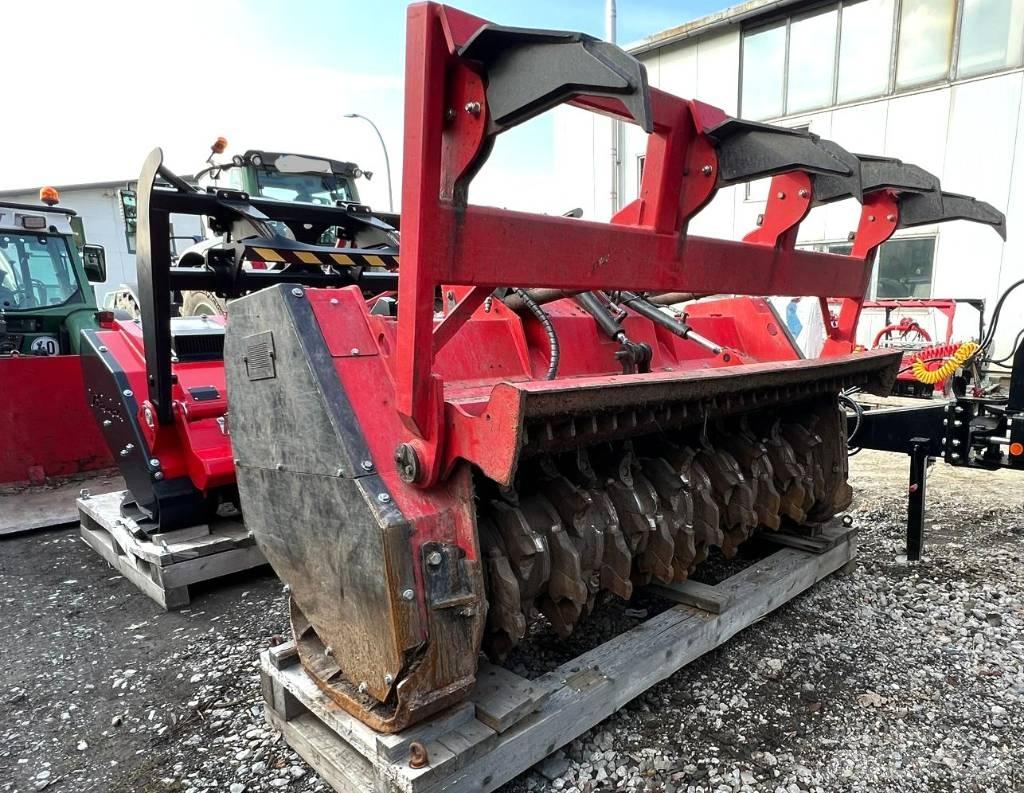 PRINOTH M700 Ağaç parçalayıcılar