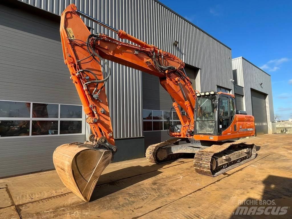 Doosan DX255LC-3 Paletli ekskavatörler