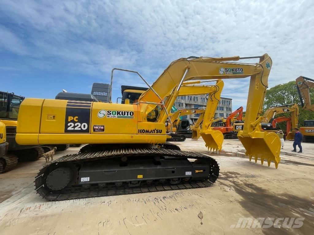 Komatsu PC 220-7 Paletli ekskavatörler