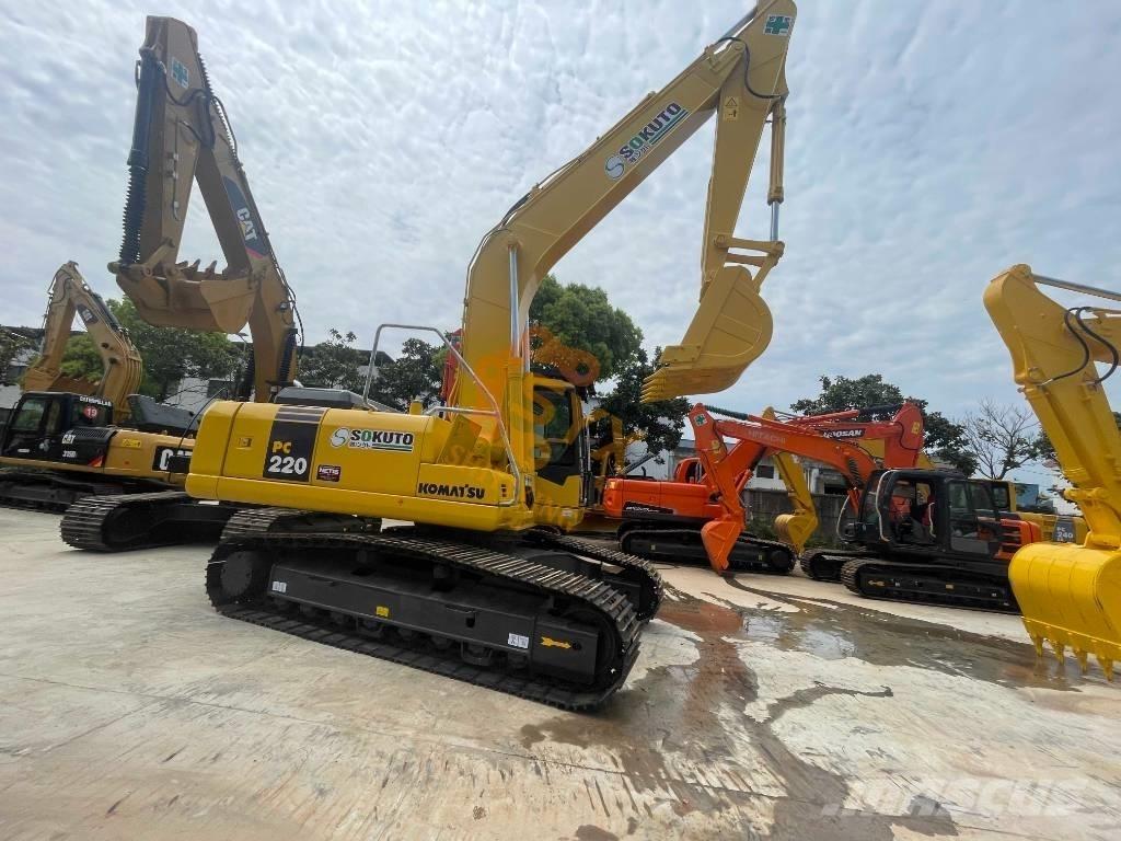 Komatsu PC 220-7 Paletli ekskavatörler