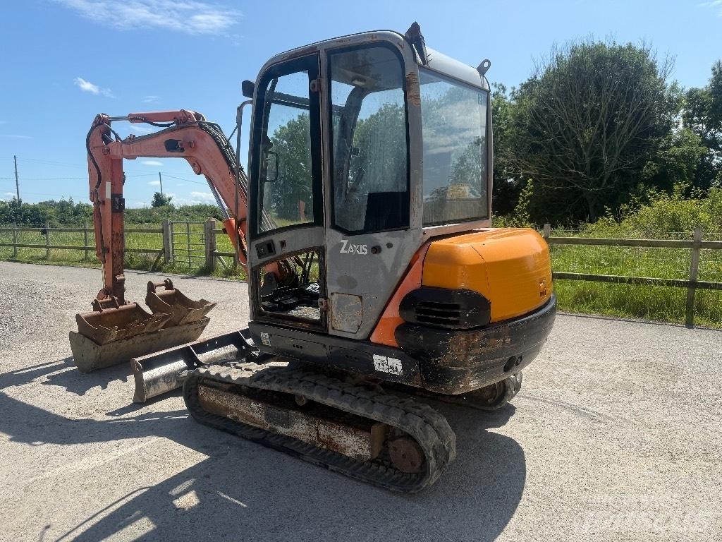 Hitachi ZX30 Mini ekskavatörler, 7 tona dek