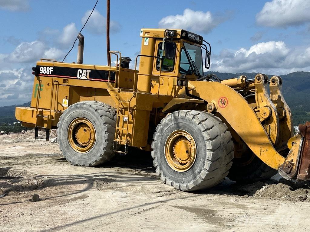 CAT 988 F II Tekerlekli yükleyiciler