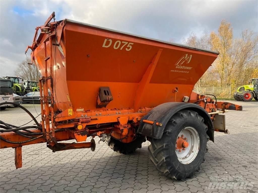  GÜSTROWER D075 Mineral gübre dagiticilar