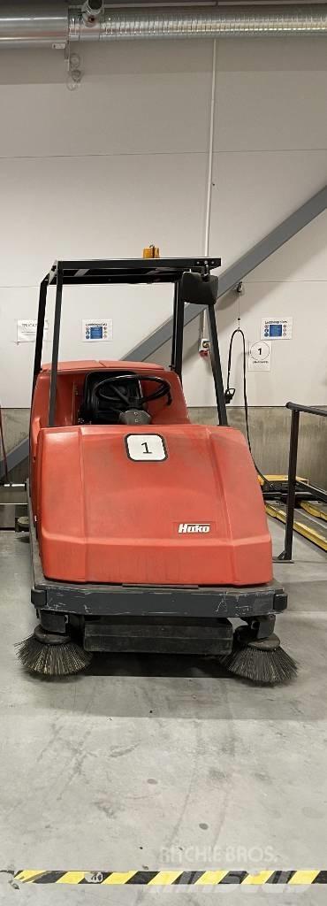 Hako B 1100 Kombine süpürücü-temizleyiciler