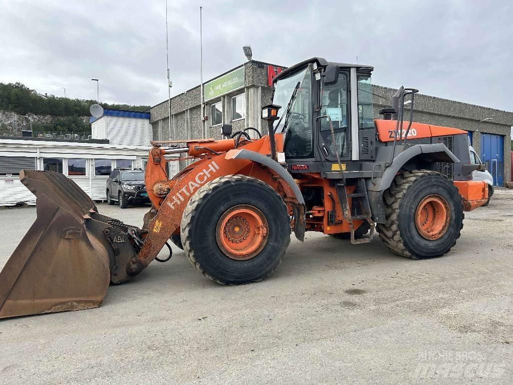 Hitachi ZW 220 Tekerlekli yükleyiciler