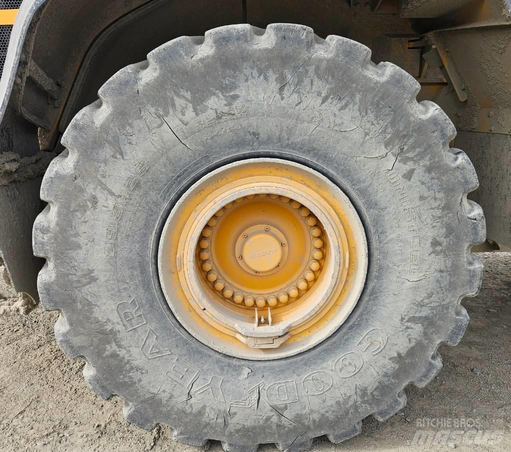 Volvo L 260 H Tekerlekli yükleyiciler
