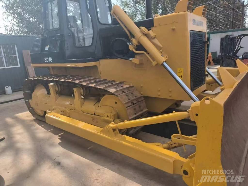 Shantui SD 16 Paletli dozerler