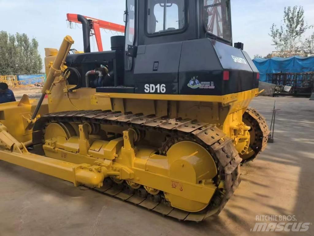 Shantui SD 16 Paletli dozerler