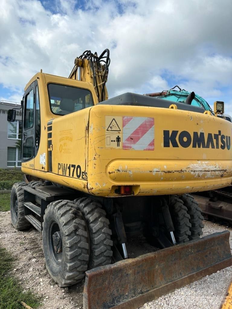 Komatsu PW 170 ES-6K Lastik tekerli ekskavatörler