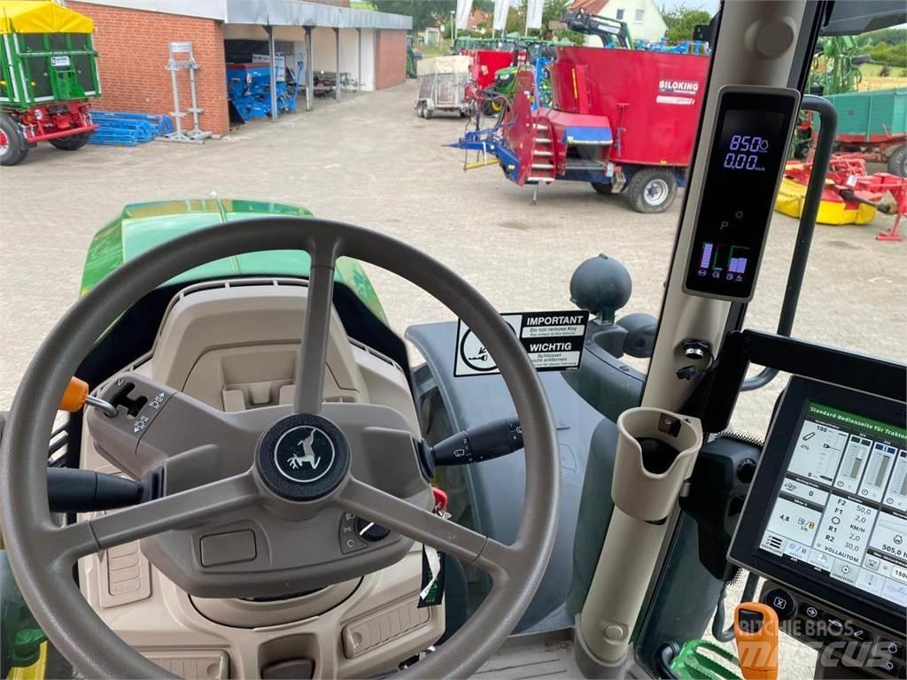 John Deere 6R 215 Traktörler