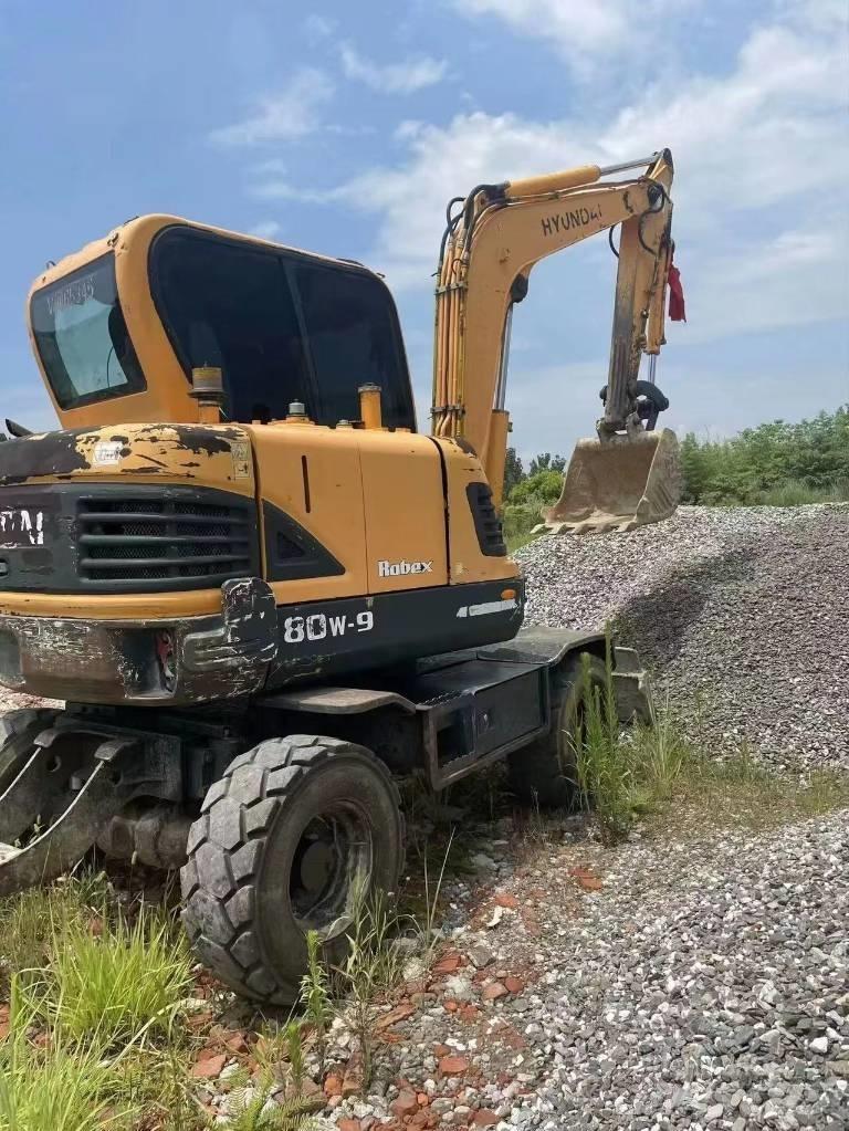 Hyundai 60W-9 Lastik tekerli ekskavatörler