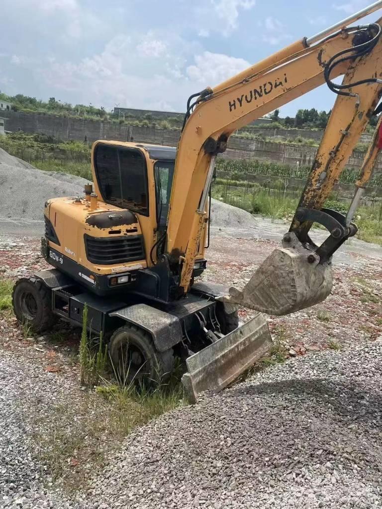 Hyundai 60W-9 Lastik tekerli ekskavatörler