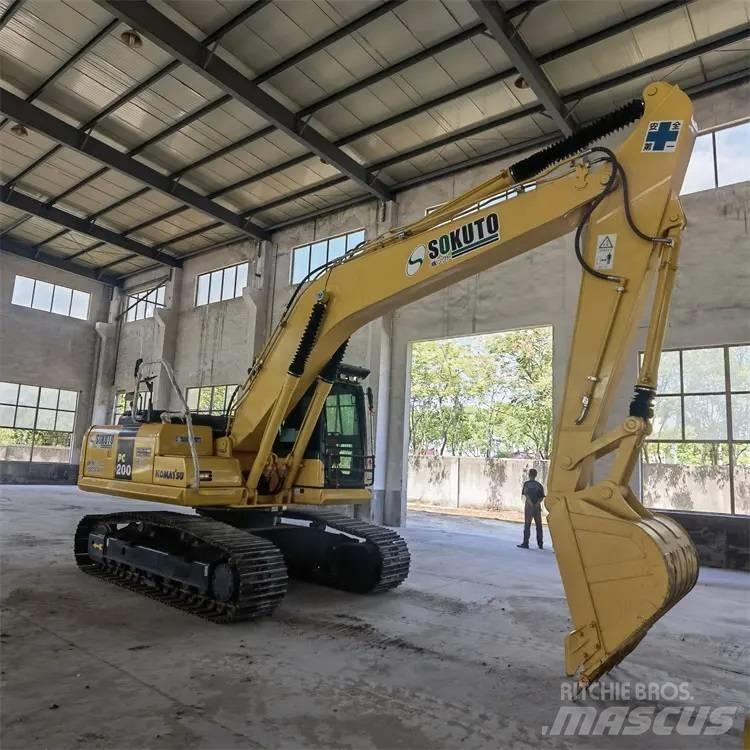 Komatsu PC200-8 Paletli ekskavatörler