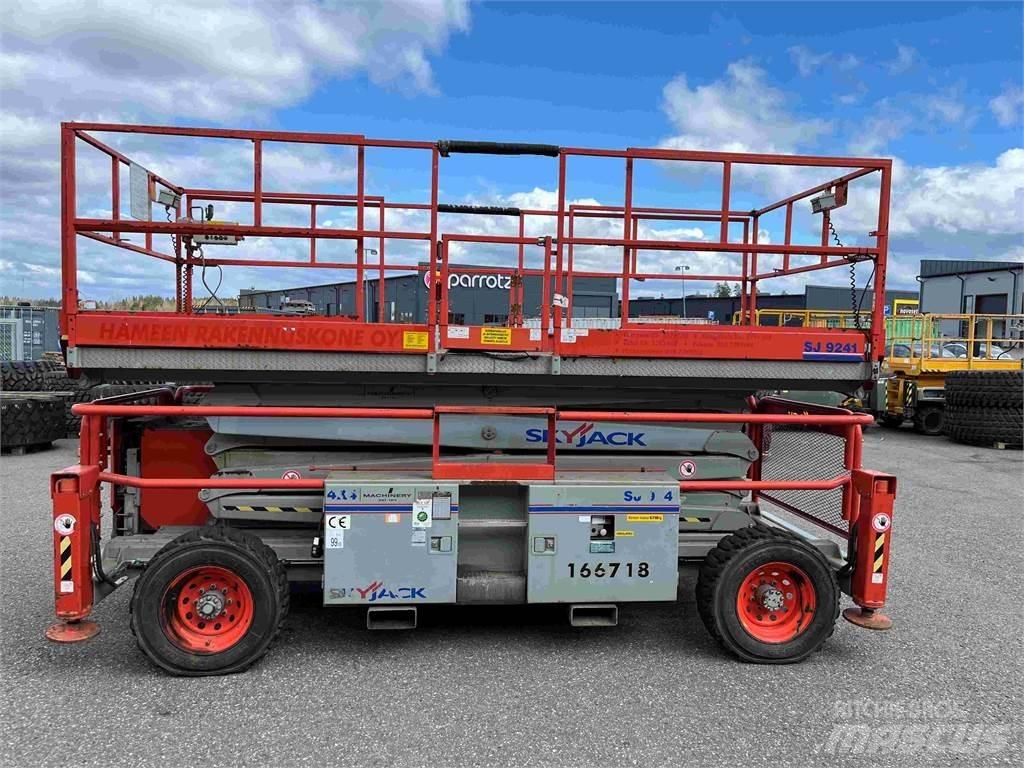 SkyJack SJ 9241 Makasli platformlar
