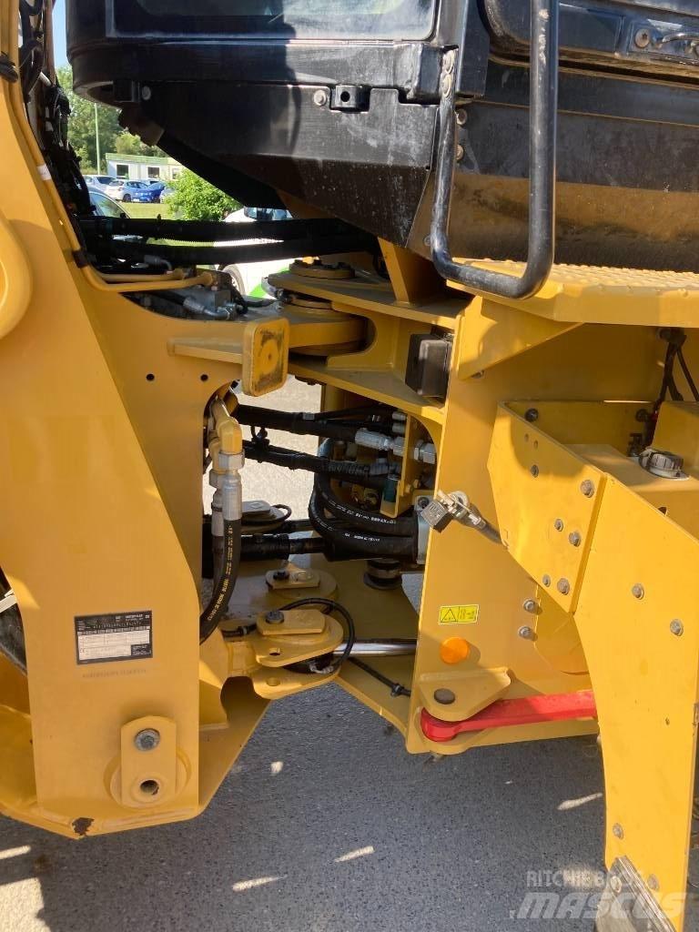 CAT 926M Tekerlekli yükleyiciler