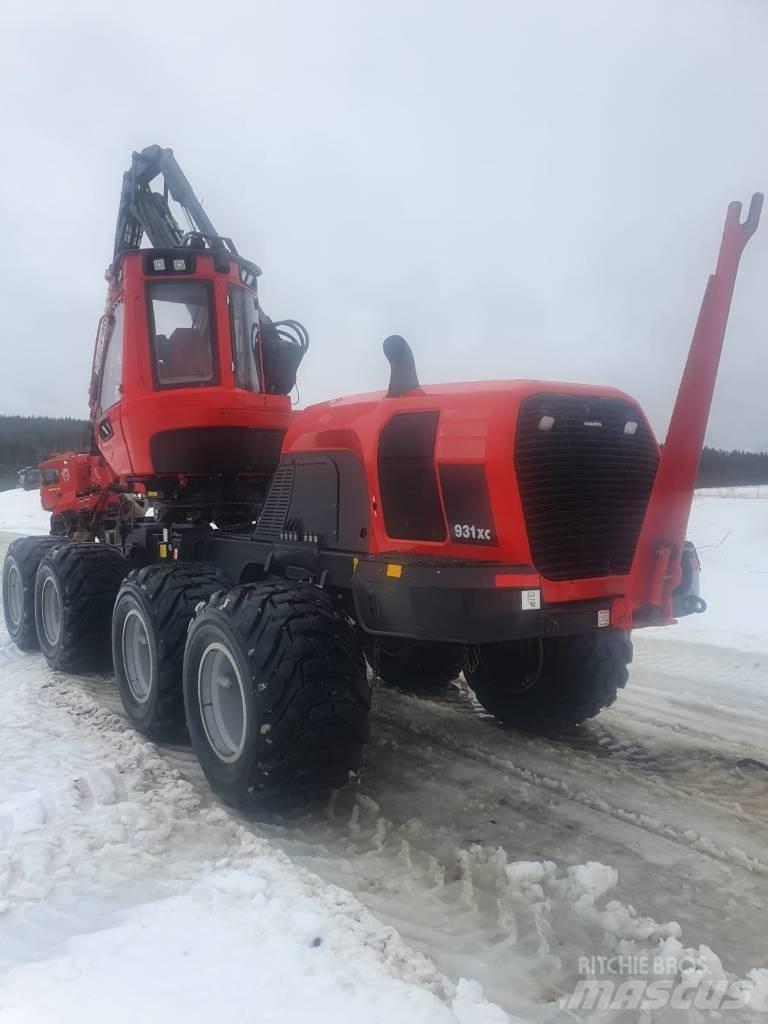 Komatsu 931 XC Biçerdöverler