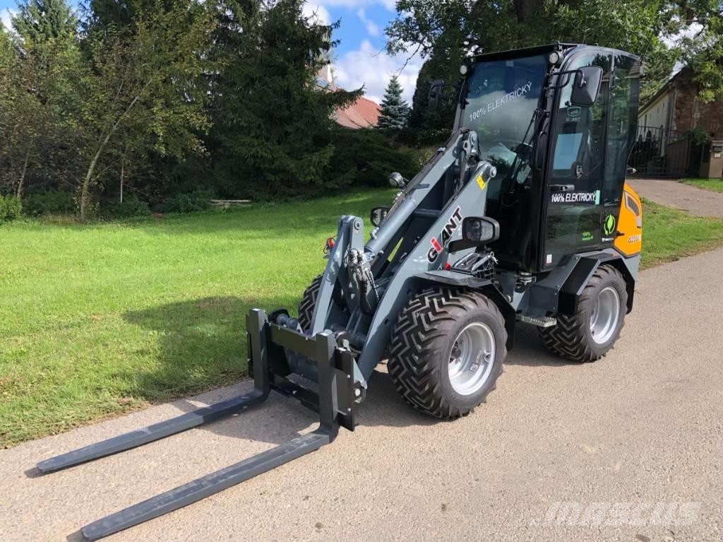 GiANT G 2200 E Çok amaçlı yükleyiciler