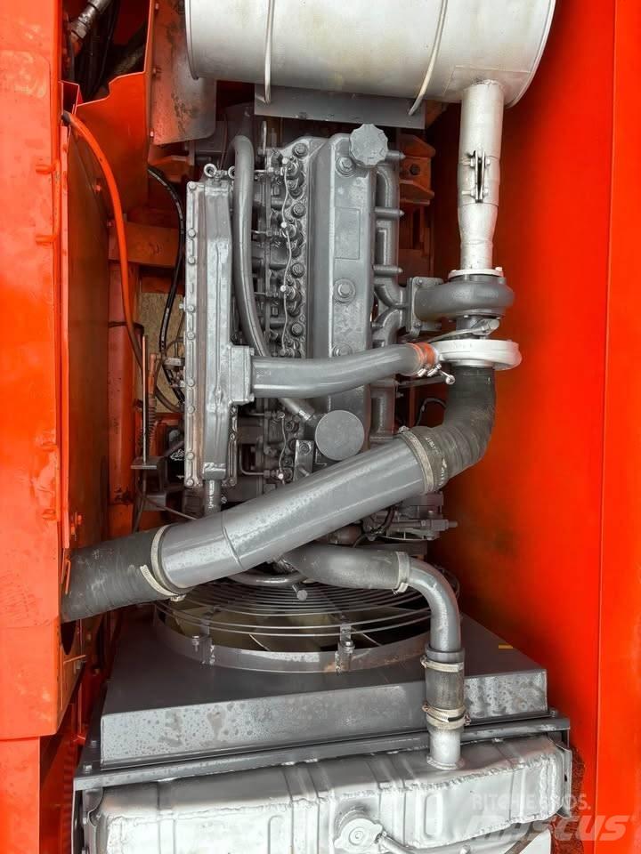 Doosan DX 225 LCA Paletli ekskavatörler