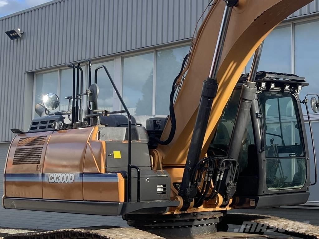 CASE CX 300 D       2017 Paletli ekskavatörler