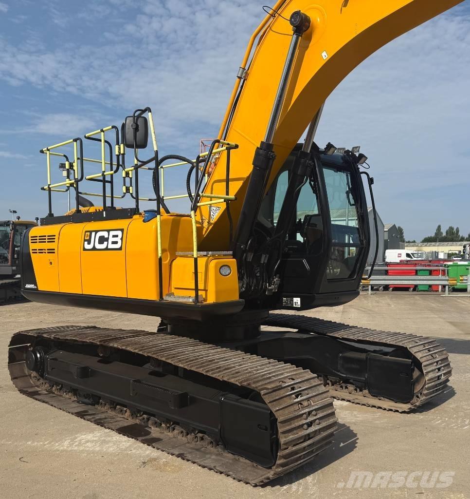 JCB JS 220 LC Paletli ekskavatörler