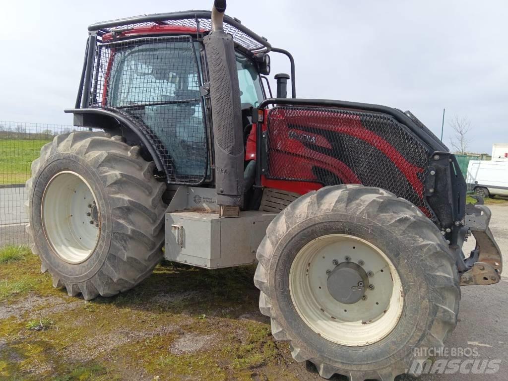 Valtra T 234 Direct Orman traktörleri