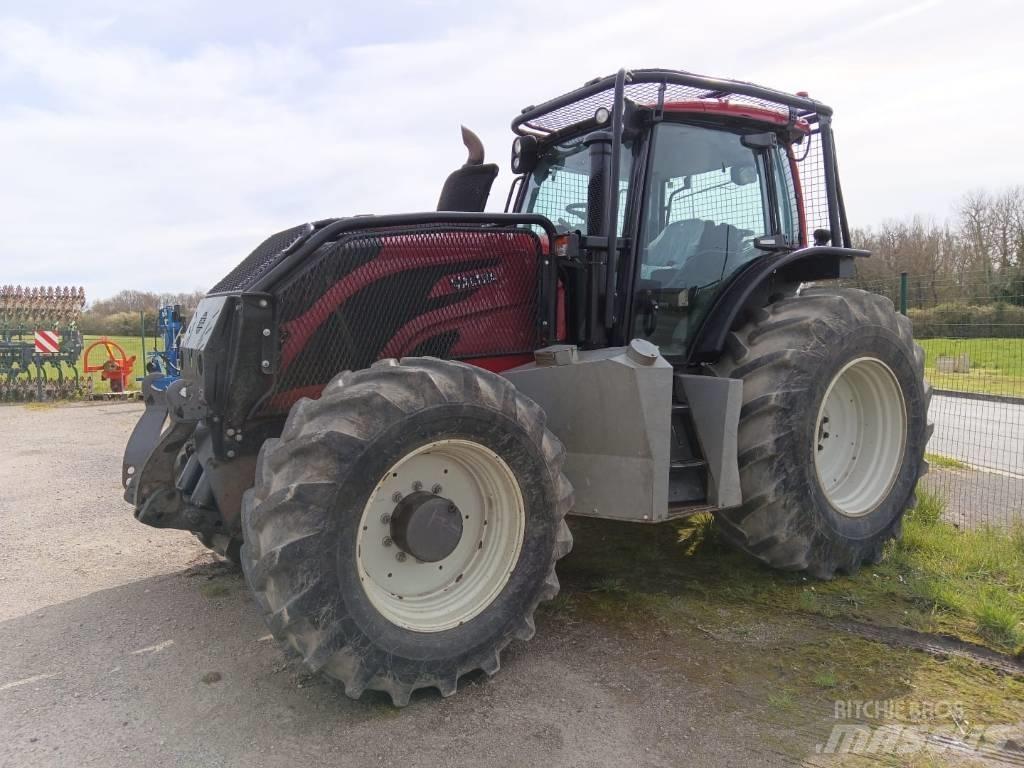 Valtra T 234 Direct Orman traktörleri