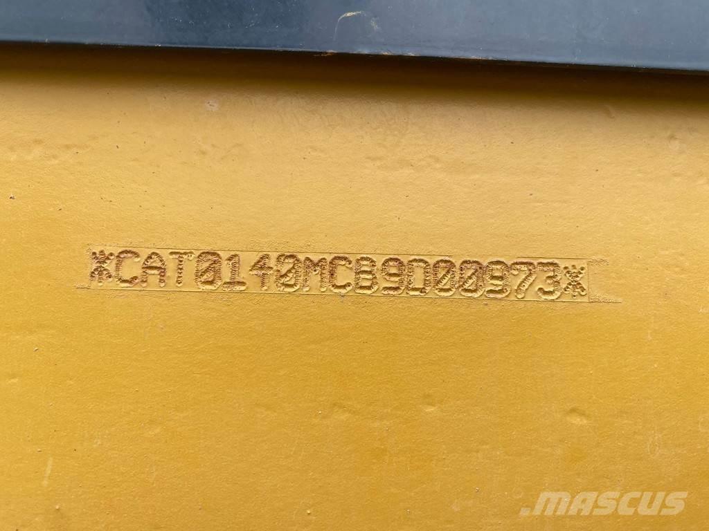 CAT 140M Greyderler