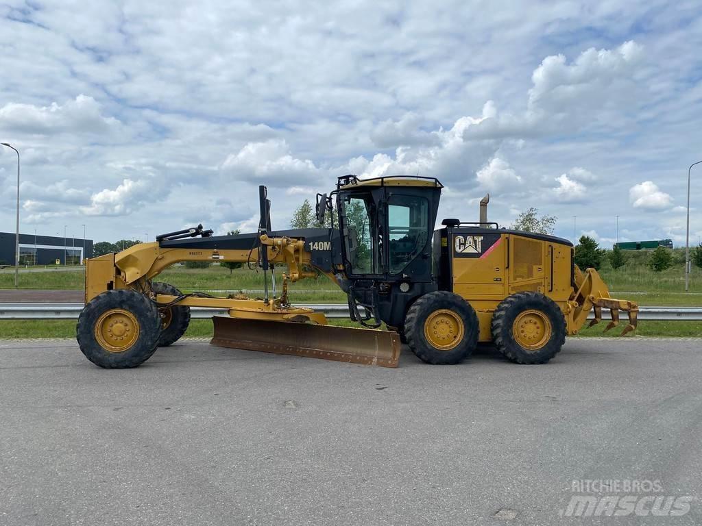CAT 140M Greyderler