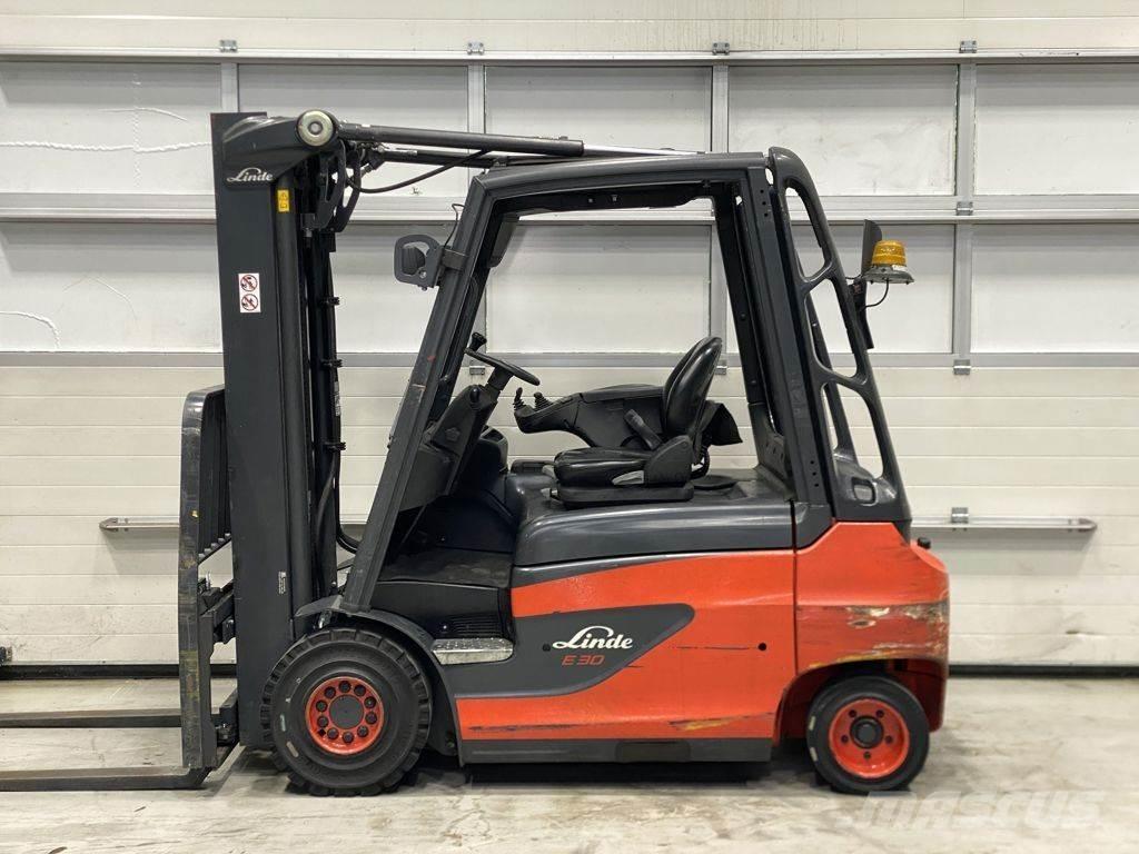 Linde E30-01 Elektrikli forkliftler