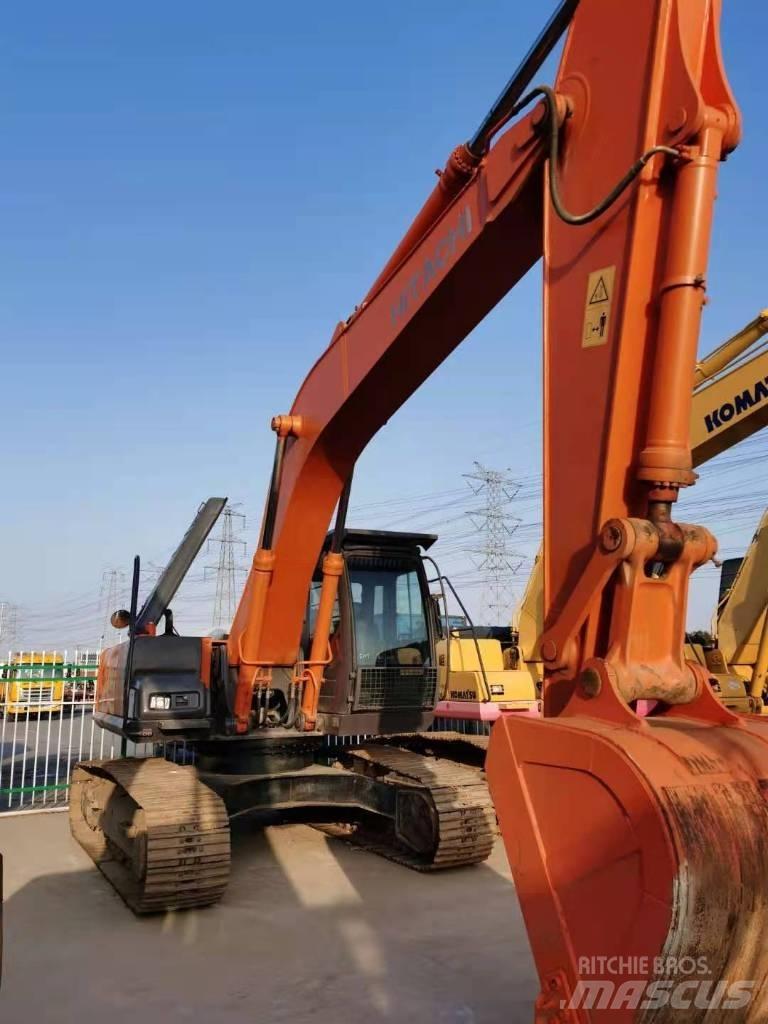 Hitachi ZX 210 Paletli ekskavatörler