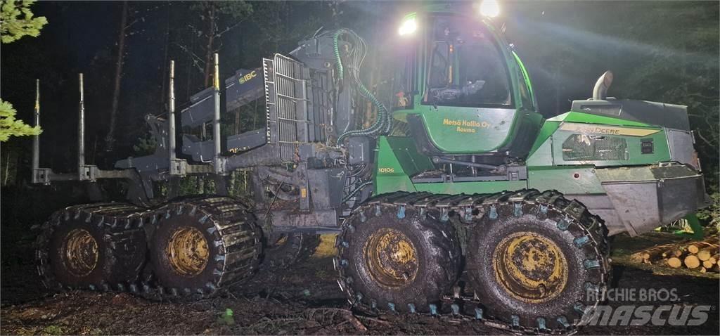 John Deere 1010G Tomruk yükleyici traktörler