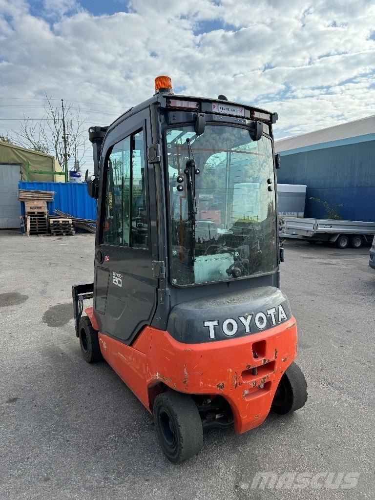 Toyota 8FBM20T Elektrikli forkliftler