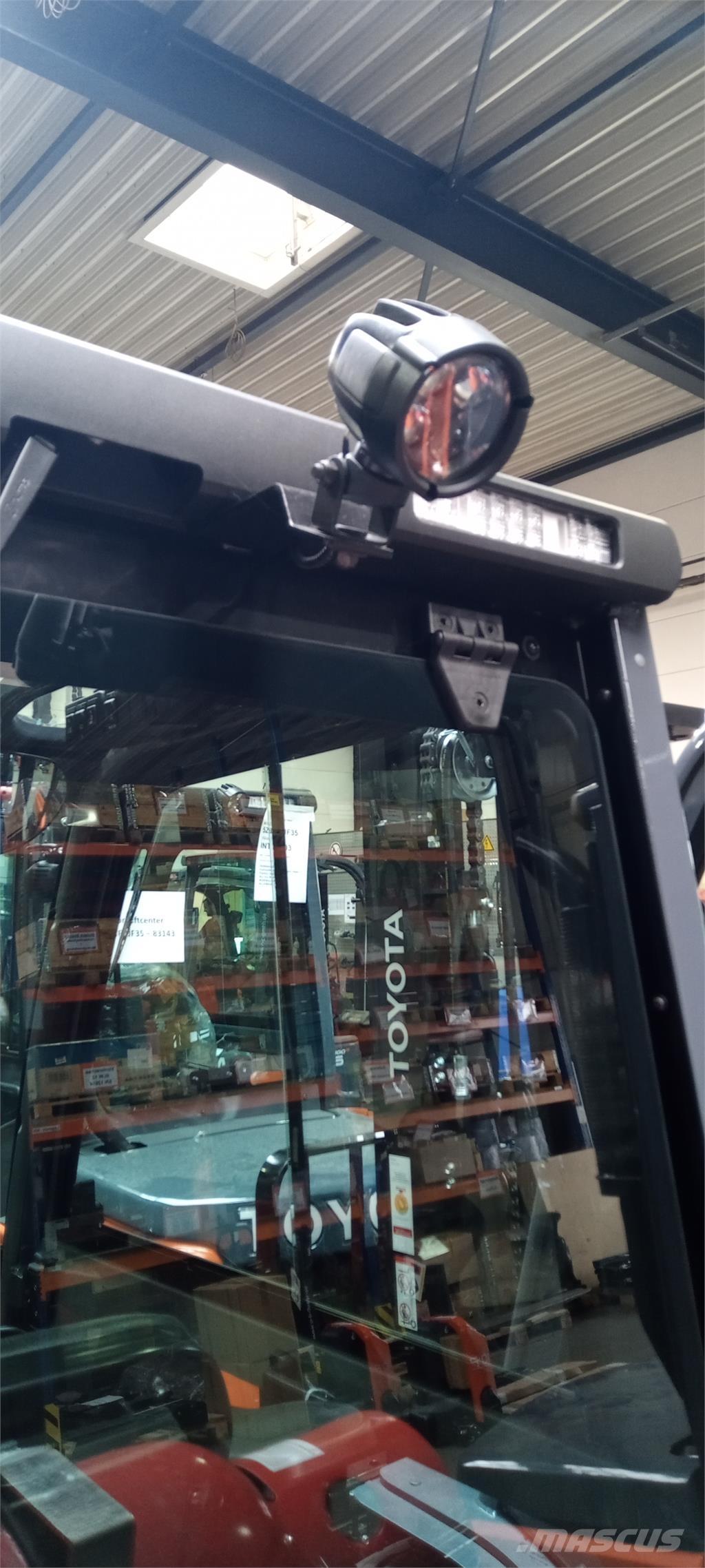 Toyota 02-8FGF25 LPG'li forkliftler