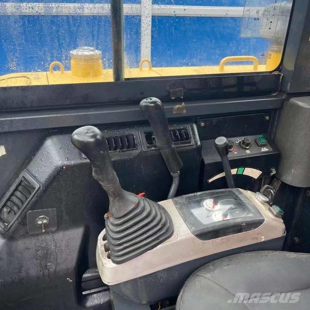 Komatsu PC56-7 Mini ekskavatörler, 7 tona dek