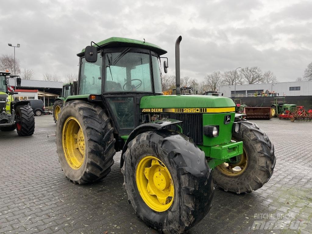John Deere 2650 Traktörler