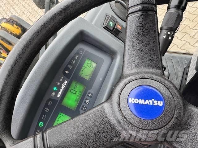 Komatsu WA 80 M Tekerlekli yükleyiciler