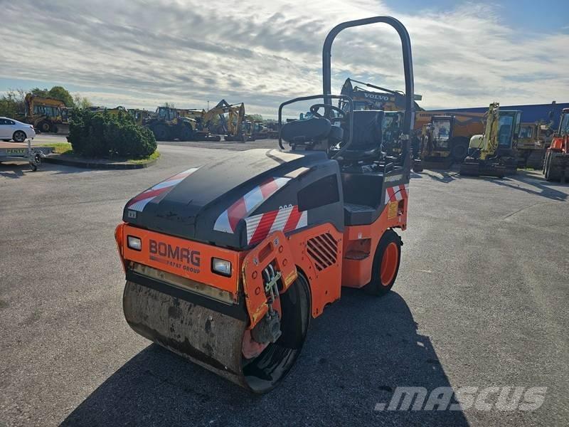 Bomag BW 100 AC-4 Kombine silindirler