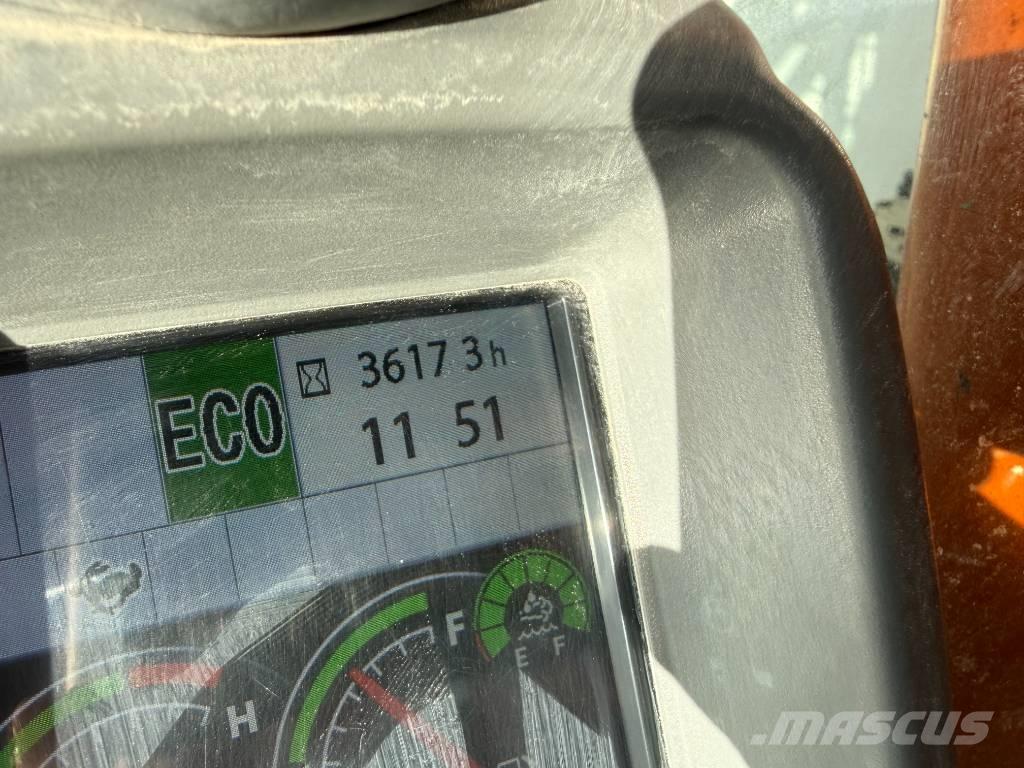 Hitachi ZX 135 US-6 Paletli ekskavatörler