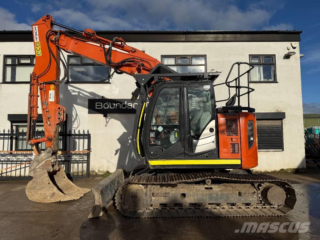 Hitachi ZX 135 US-6 Paletli ekskavatörler