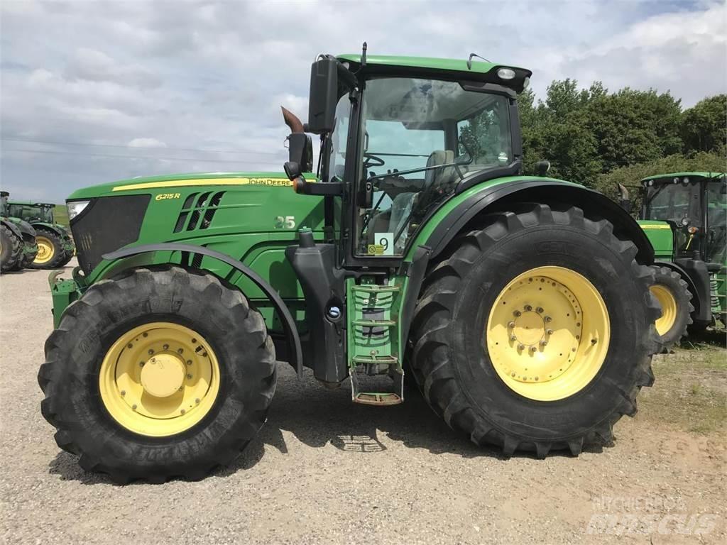 John Deere 6215R Traktörler