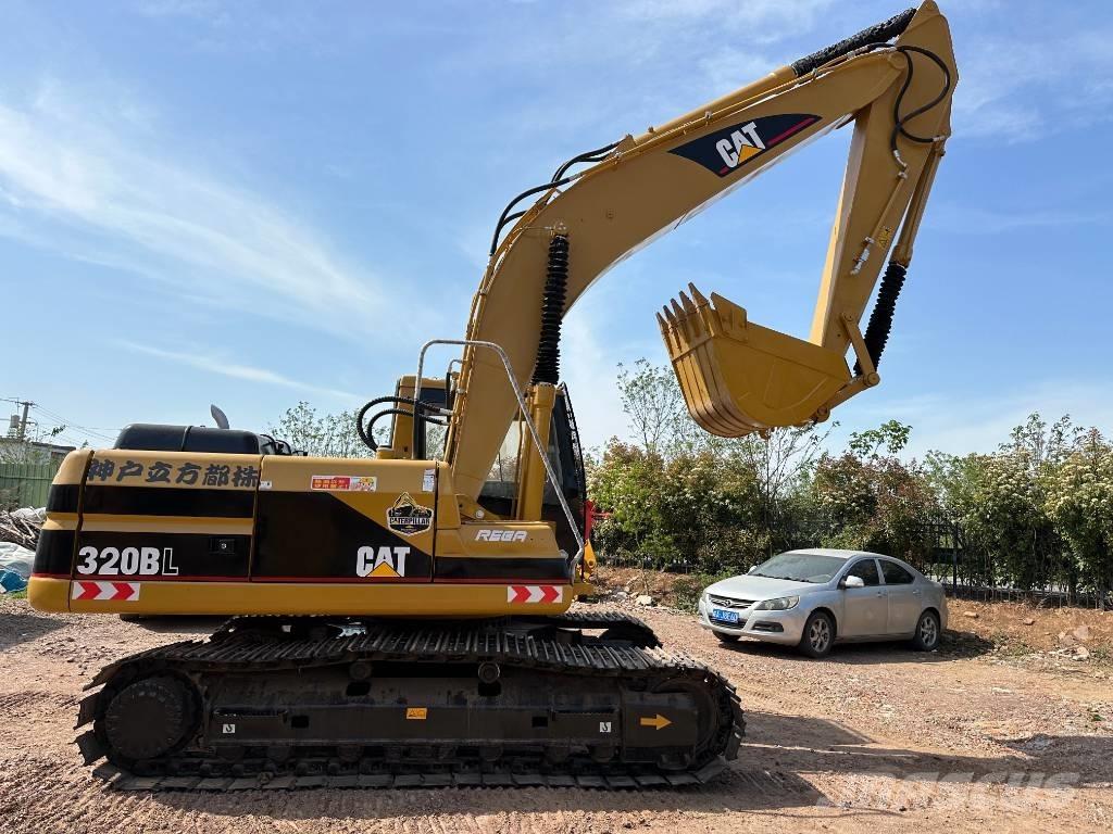 CAT 320 B L Paletli ekskavatörler