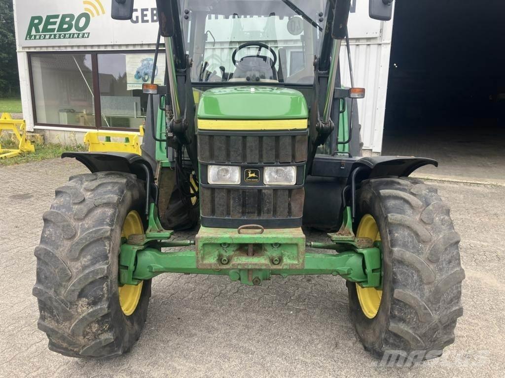 John Deere 6110 SE Traktörler