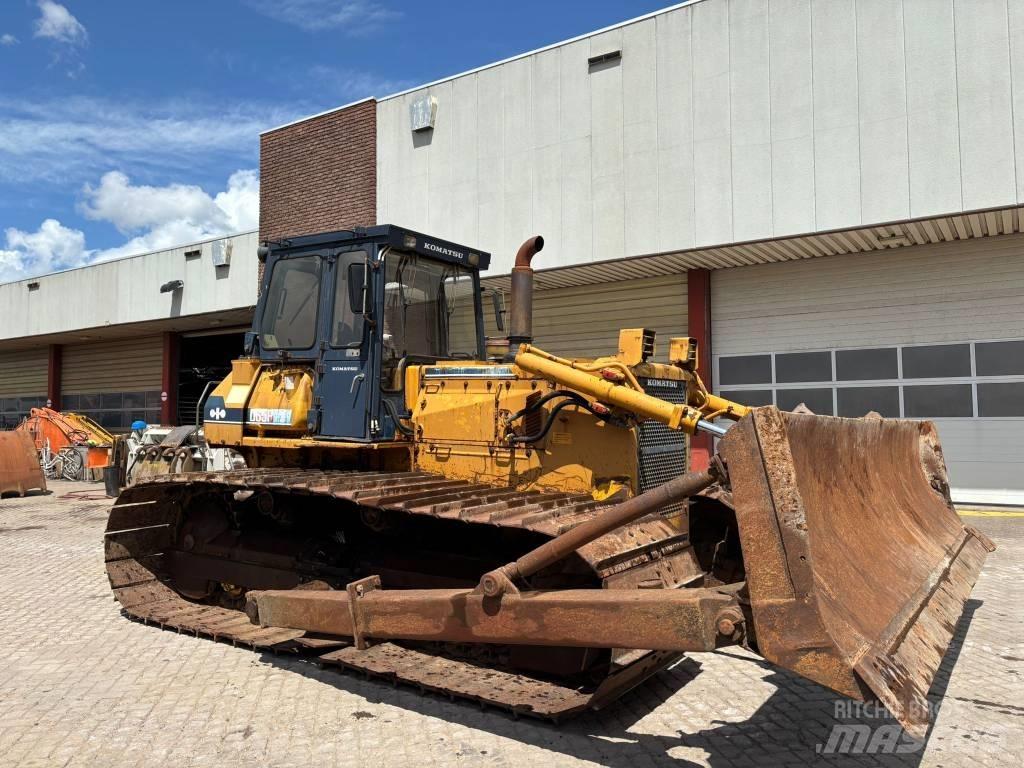 Komatsu D65PX-8 Paletli dozerler
