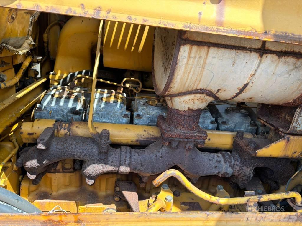 Komatsu D65PX-8 Paletli dozerler