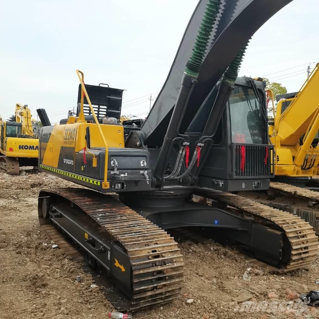 Volvo EC 240 Paletli ekskavatörler